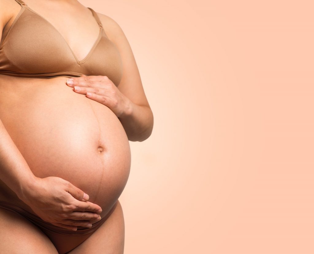 hamilelikte göbek fıtığı neden olur