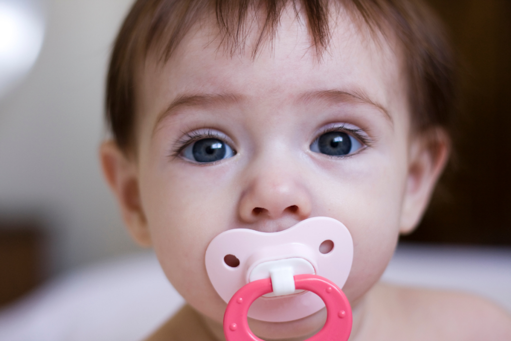 bebeklerde göz kızarıklığı neden olur