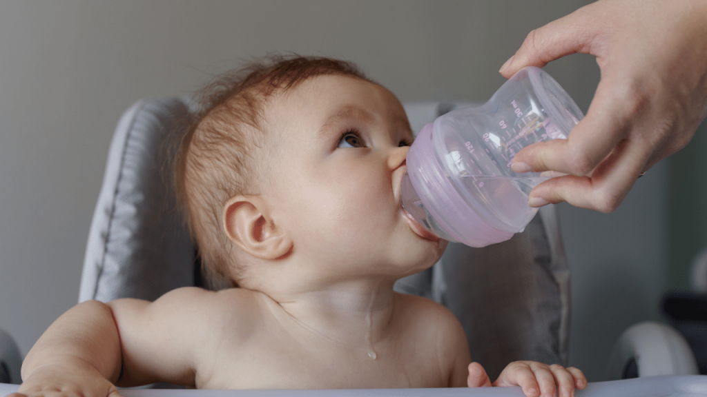 bebeklere su ne zaman verilir?