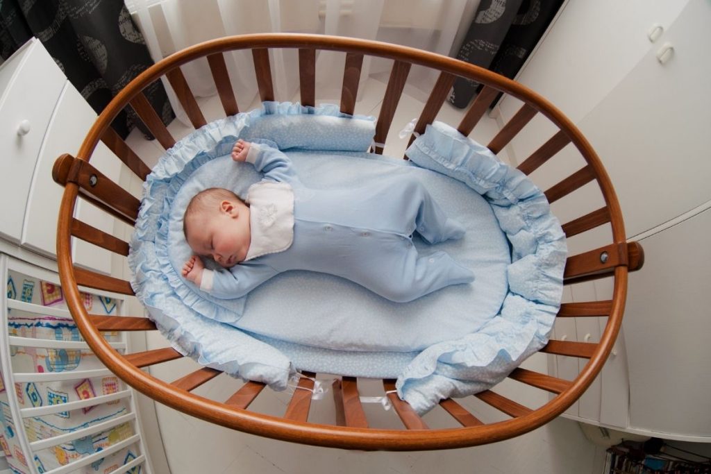 bebekler yastık kullanmak i̇stemezse ne yapılabilir?